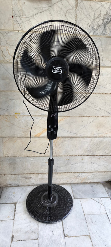 تصویر محصول پنکه ایستاده کنترل دار بلک اند کوکر مدل BC-01CF