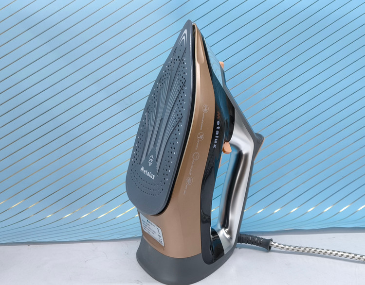 اتو بخار تمام دیجتال 2800 وات سرامیکی متالوکس مدل ES2499